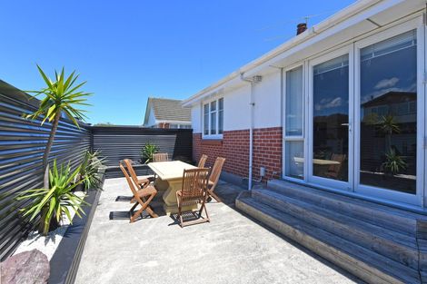 Photo of property in 73 Wai-iti Crescent, Woburn, Lower Hutt, 5010