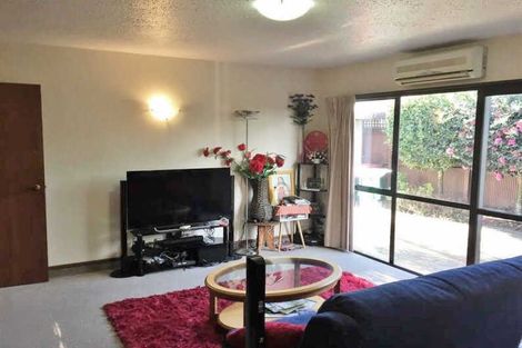 Photo of property in 6 Anstorer Street, Bryndwr, Christchurch, 8053