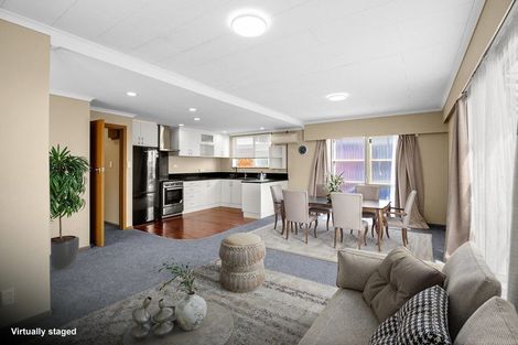 Photo of property in 303a Devon Street West, New Plymouth, 4310