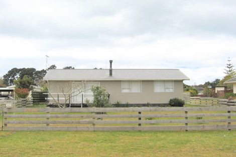 Photo of property in 214 Tui Road, Whangamata, 3620