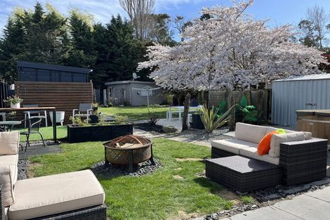 Photo of property in 47 Kings Avenue, Waikuku Beach, 7402