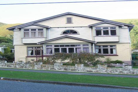 Photo of property in 60 Norton Park Avenue, Fairfield, Lower Hutt, 5011