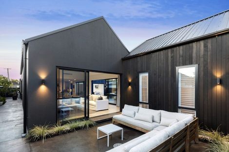 Photo of property in 184 Weston Road, St Albans, Christchurch, 8052