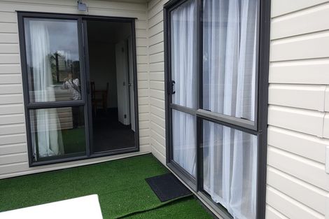 Photo of property in 8d Schnapper Rock Road, Schnapper Rock, Auckland, 0632