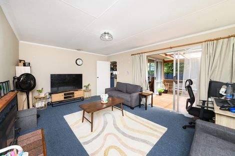 Photo of property in 16 Carter Crescent, Awapuni, Palmerston North, 4412