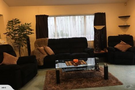 Photo of property in 4 Mattalie Place, Manurewa, Auckland, 2105