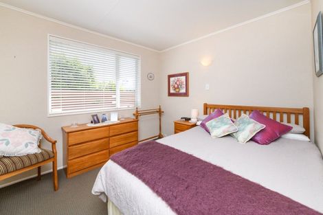 Photo of property in 6 Mudgway Place, Awapuni, Palmerston North, 4412