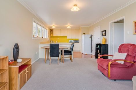 Photo of property in 21 Honeystone Street, Helensburgh, Dunedin, 9010