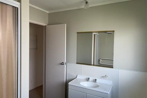 Photo of property in 2 Winslow Place, Levin, 5510