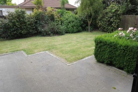 Photo of property in 8 Algie Place, Avonhead, Christchurch, 8042