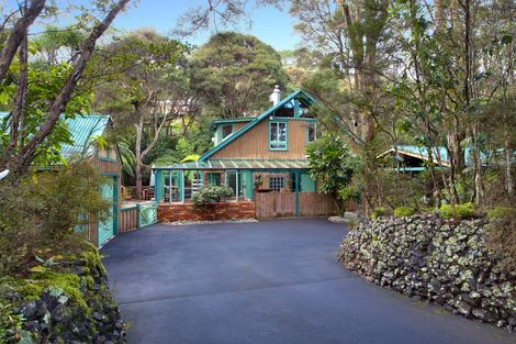 Photo of property in 6 Cochran Road, Oratia, Auckland, 0604