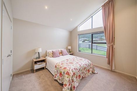 Photo of property in 115 Kirton Drive, Riverstone Terraces, Upper Hutt, 5018