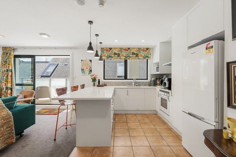 Photo of property in 6 Adams Avenue, Mount Maunganui, 3116