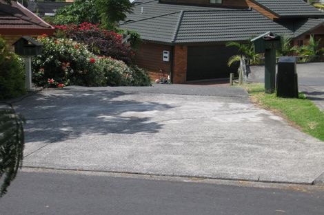 Photo of property in 31 Vermeer Place, West Harbour, Auckland, 0618