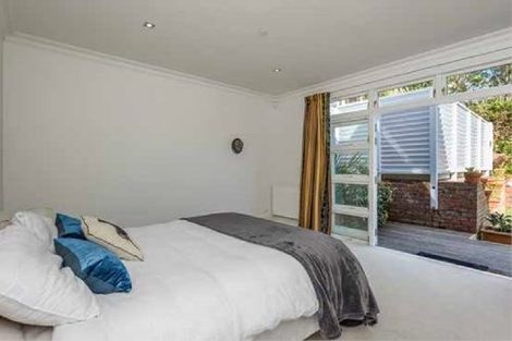 Photo of property in 8a Central Terrace, Kelburn, Wellington, 6012