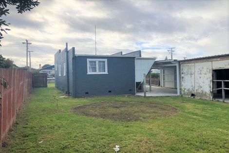 Photo of property in 17 Aotea Street, Castlecliff, Whanganui, 4501