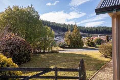 Photo of property in 24 Whitby Street, Clyde, 9330