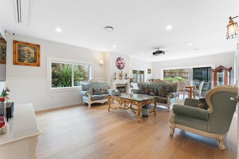 Photo of property in 17 Te Hoe Grove, Pinehill, Auckland, 0632