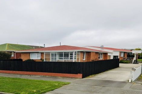 Photo of property in 90 Roberta Drive, Somerfield, Christchurch, 8024