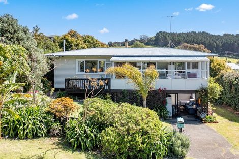 Photo of property in 4 Seatoun Avenue, Leigh, Warkworth, 0985