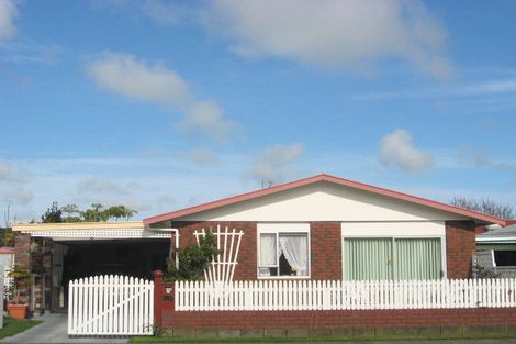 Photo of property in 19 Leslie Street, Waitara, 4320