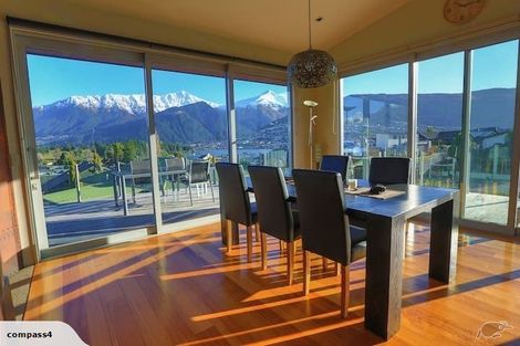 Photo of property in 17 Poplar Drive, Kelvin Heights, Queenstown, 9300