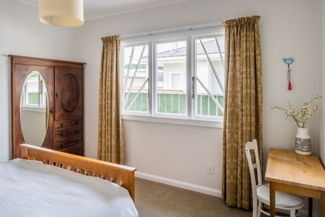 Photo of property in 6 Fairfield Avenue, Fairfield, Lower Hutt, 5011