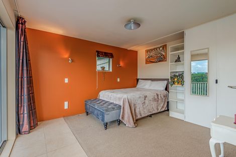 Photo of property in 47 Ruapehu Drive, Fitzherbert, Palmerston North, 4410