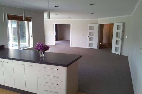 Photo of property in 11 Foresters Crescent, Parklands, Christchurch, 8083