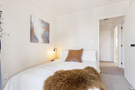 Photo of property in 1/46 Yeovil Road, Te Atatu Peninsula, Auckland, 0610