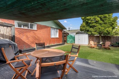 Photo of property in 6 Hobbs Place, Westbrook, Palmerston North, 4412