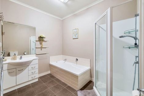 Photo of property in 12 Mulvaney Crescent, Henderson, Auckland, 0612