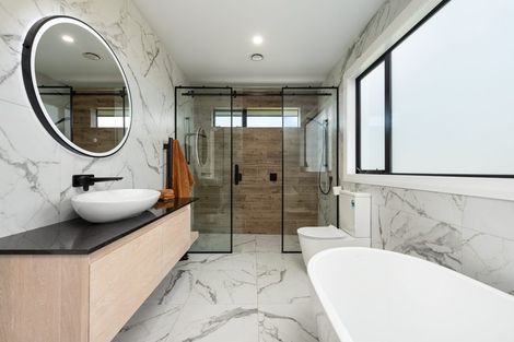 Photo of property in 2 Ekuarangi Place, Kaitake, New Plymouth, 4374