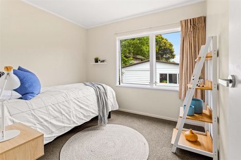 Photo of property in 57 Universal Drive, Henderson, Auckland, 0610