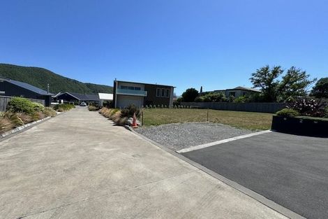 Photo of property in 4 Whaitere Place, Waikawa, Picton, 7220