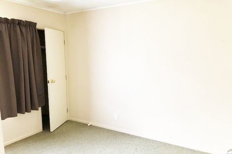 Photo of property in 174 Bruce Mclaren Road, Henderson, Auckland, 0612