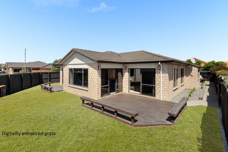 Photo of property in 2 Paul Close, Papamoa Beach, Papamoa, 3118