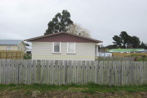 Photo of property in 35 Charles Street, Carterton, 5713