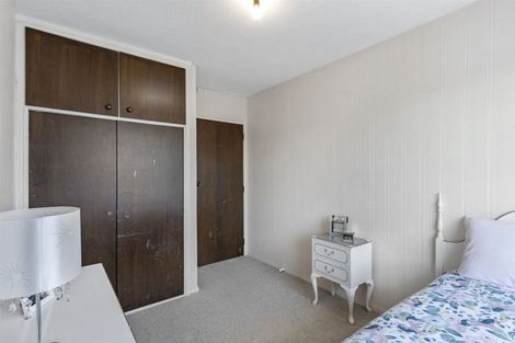 Photo of property in 1/17 Tamarisk Place, Parklands, Christchurch, 8083