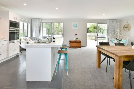 Photo of property in 127a Awaroa Road, Helensville, 0800