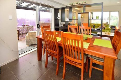 Photo of property in 28 Chic Gardens, Parakai, 0830