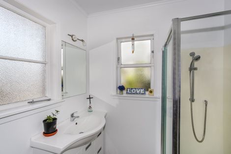 Photo of property in 2/101a Clevedon Road, Papakura, 2110