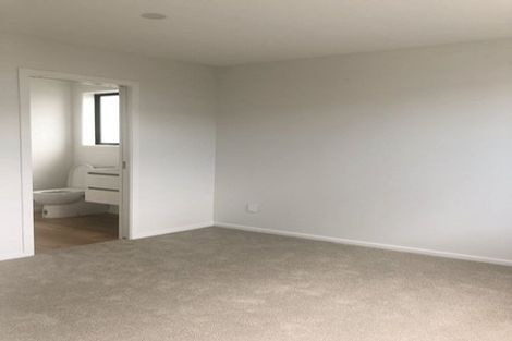 Photo of property in 1/27 Main Road, Wainuiomata, Lower Hutt, 5014