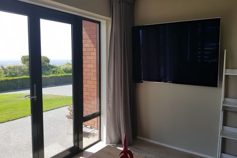 Photo of property in 30 Harry Ell Drive, Cashmere, Christchurch, 8022