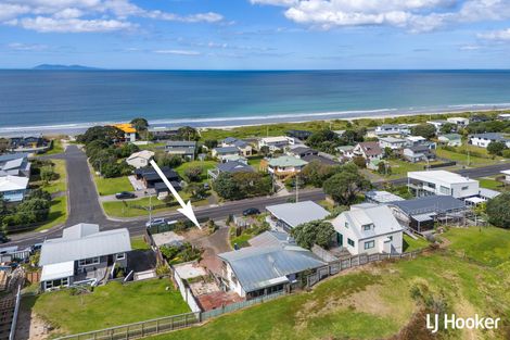 Photo of property in 238 Seaforth Road, Waihi Beach, 3611