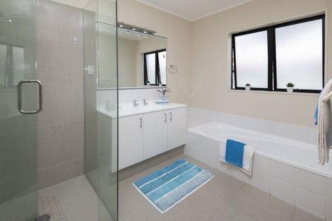 Photo of property in 10 Travers Place, Northpark, Auckland, 2013