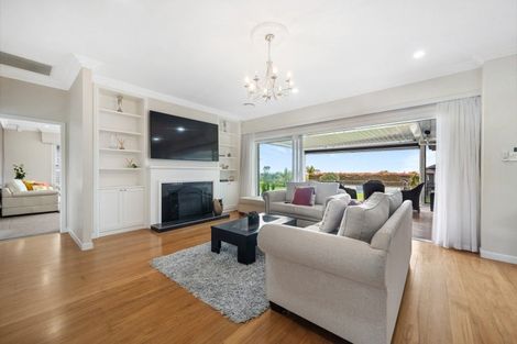 Photo of property in 576 Whitford Road, Whitford, Howick, 2571