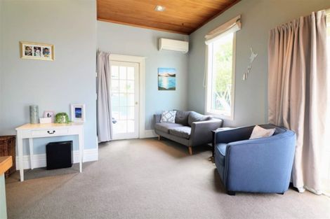 Photo of property in 1 Nelson Terrace, Seaview, Timaru, 7910
