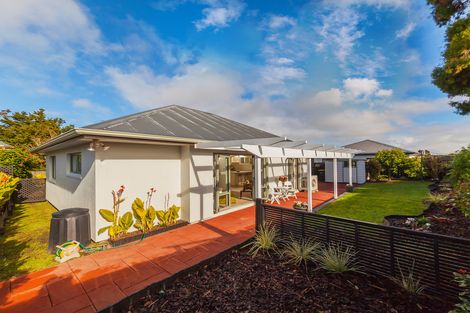 Photo of property in 54d Delta Avenue, New Lynn, Auckland, 0600