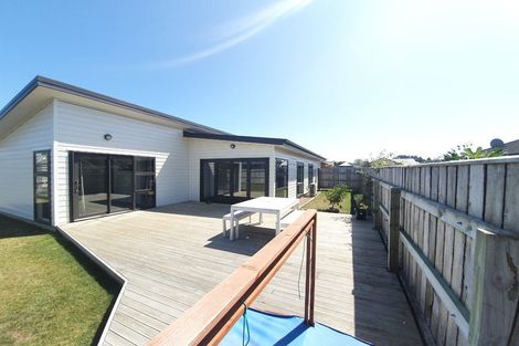 Photo of property in 23 Oak Crescent, Ashhurst, 4810